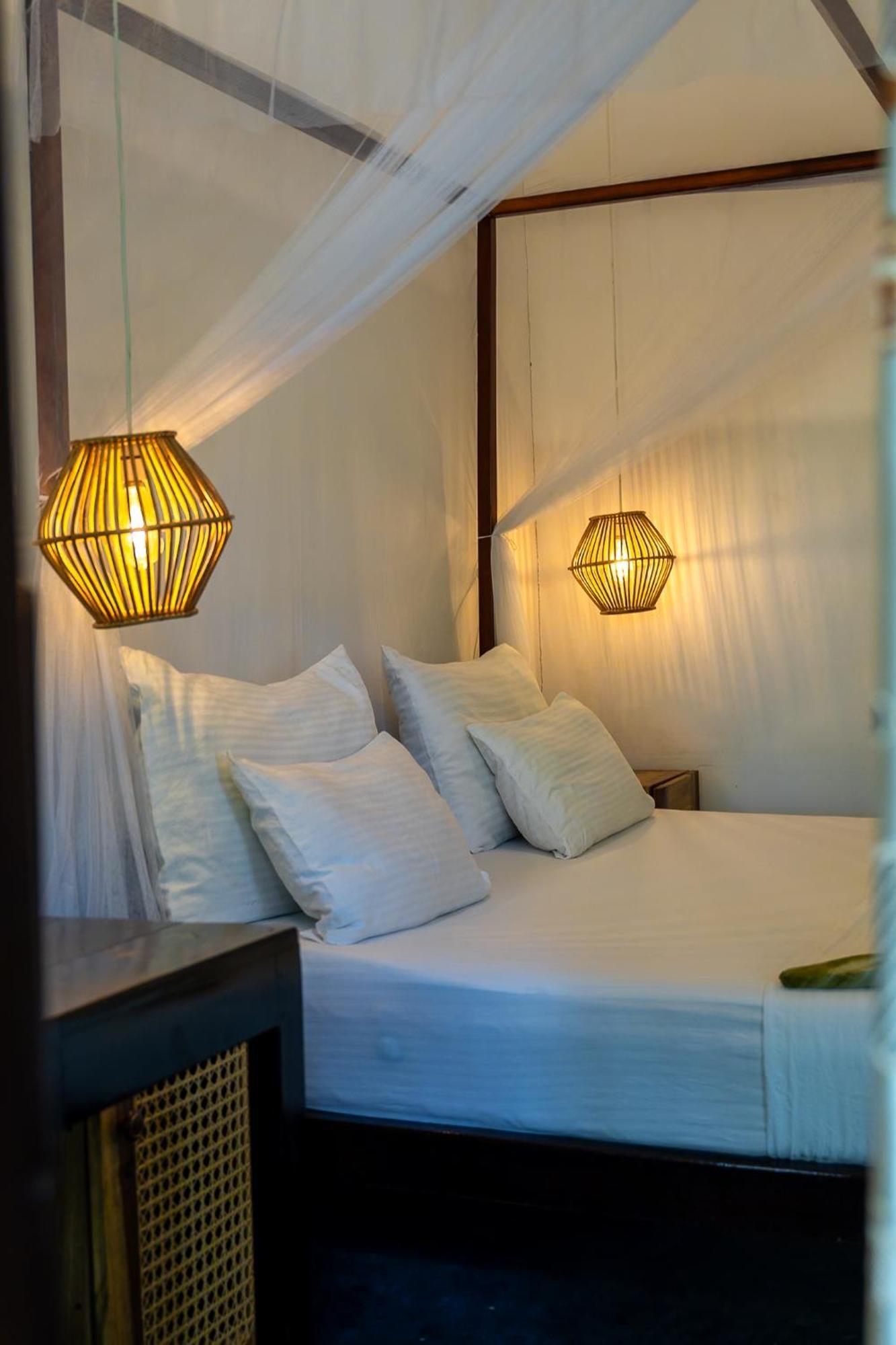 بيت شباب Agra Arugambay